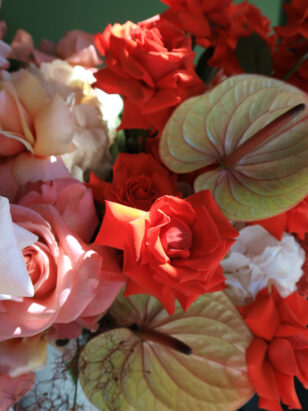 Свет фонаря на мокрых улицах — изображение 3