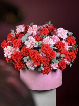 Коробка из французских роз "Нина и Би Свит" — изображение 2